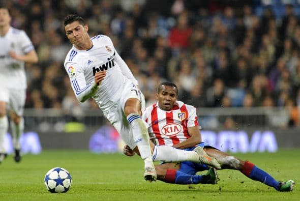 Cristiano Ronaldo insistía de cra a la portería de De Gea, pero con poca fortuna.