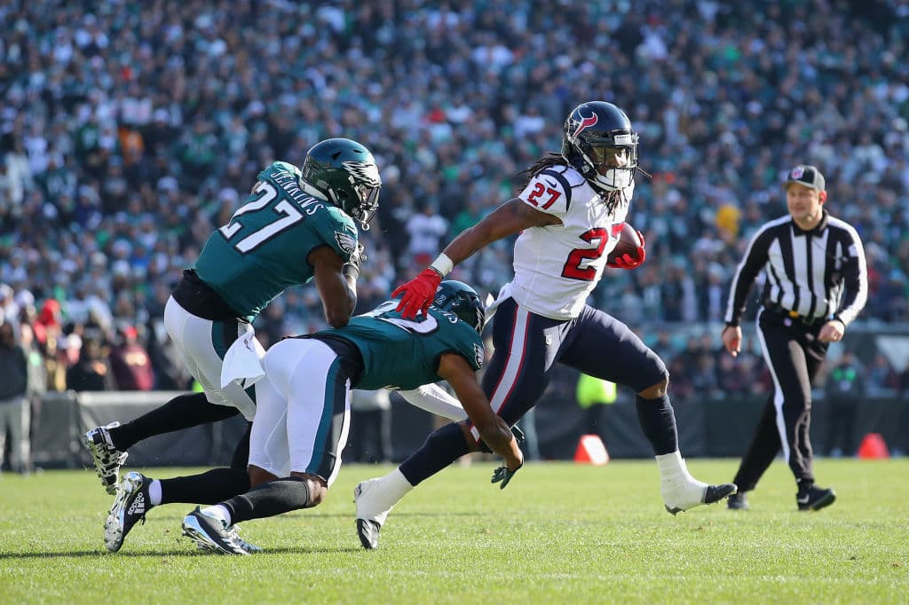 Desahun Watson lanzó pase de touchdown a D'Onta Foreman de 20 yardas para que los Texans se acercaran 29-23 con 4:48 restándole al partido.