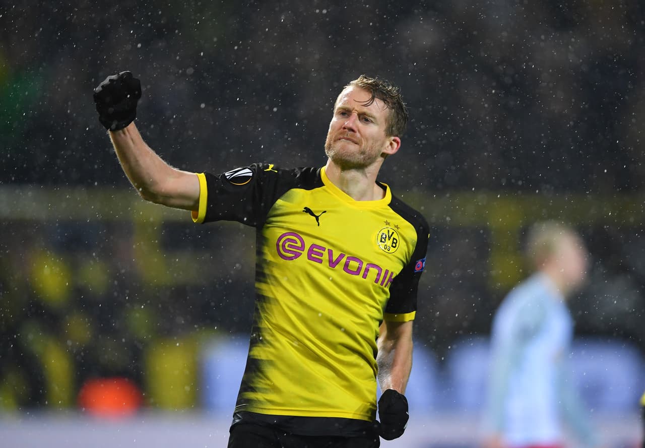 Aunque Andre Schürrle recortó distancias, el popular equipo alemán tendrá que remar fuerte para darle vuelta a la serie.