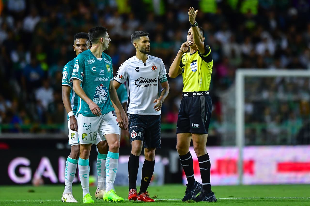 Uno de ellos a Barreiro y otro a Di Yorio.