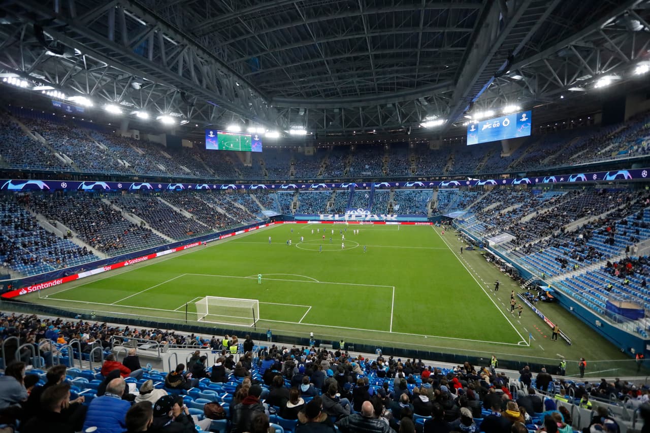 Emmanuel Dennis (63’) abrió el marcador por los locales y en una jugada desafortunada, Horvath (74’) empujó el balón al fondo anotando gol en su propia meta. En tiempo de compensación, De Ketelaere (90+3) hizo el del triunfo. Ethan Horvath, el cancerbero estadounidense, tuvo una destacada actuación en la jornada inaugural de la competición. Zenit visitará al Dortmund y Brujas recibirá al Lazio en la siguiente jornada de la Champions.