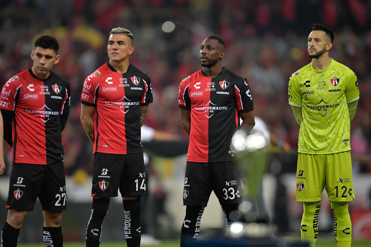 Jesús Angulo festeja a Camilo Vargas tras título de Atlas: "Es una pistolota"