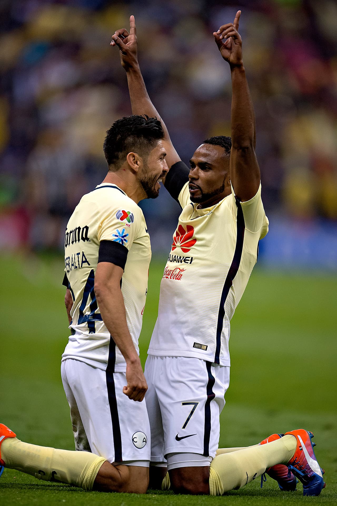 William da Silva y Oribe Peralta se han convertido en los héroes de América por los goles que han conseguido en la liguilla.