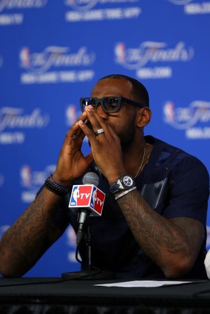 James no logró el tricampeonato en Miami y los rumores sobre su salida del Heat eran cada vez más constantes.