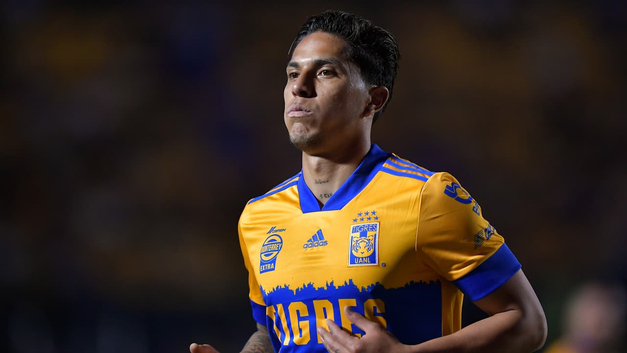 Carlos Salcedo cerca de dejar Tigres pues interesa en el extranjero