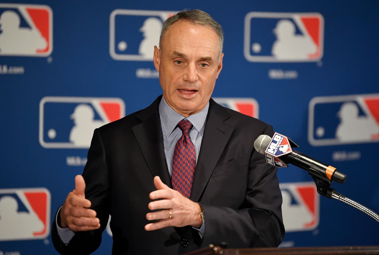 Rechaza sindicato última oferta de MLB; Manfred impondrá temporada