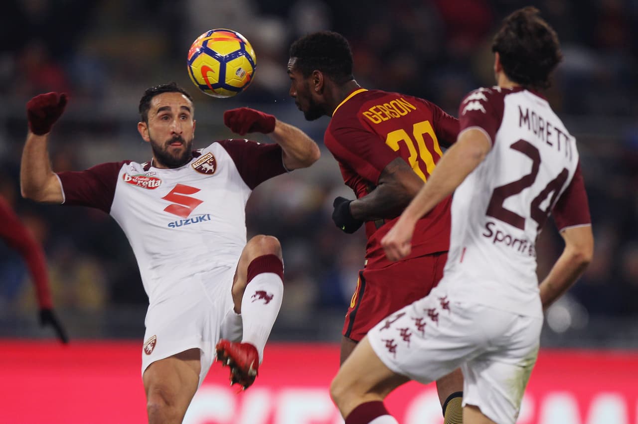 Sin embargo, los esfuerzos de Roma por empatar fueron inútiles y poco a poco pasaban los minutos.