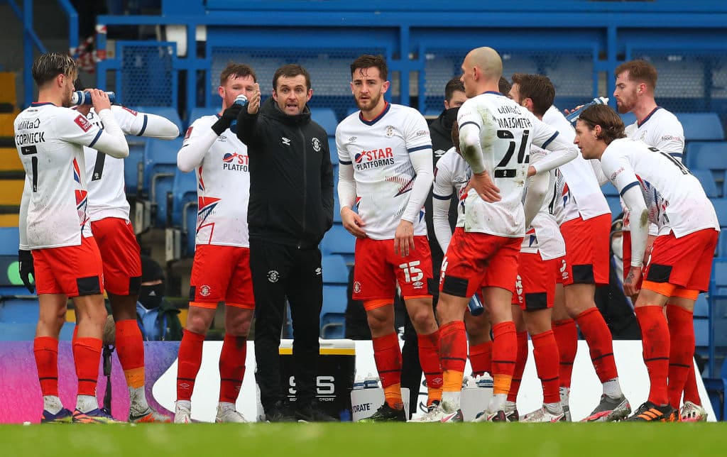 Chelsea le pega 3-1 a Luton y consigue su pase a la quinta ronda de la FA Cup, gracias al Hat-trick de Tammy Abraham.