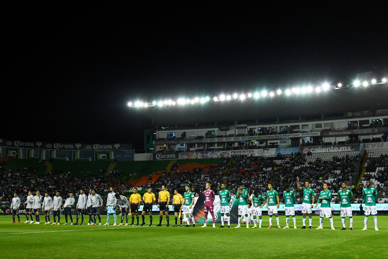 En duelo de grandes felinos se enfrentaban los Pumas de la UNAM ante los Esmeraldas del León en el Estadio León por los Cuartos de Final de la Copa MX, buscando llegar a la antesala de la Final.