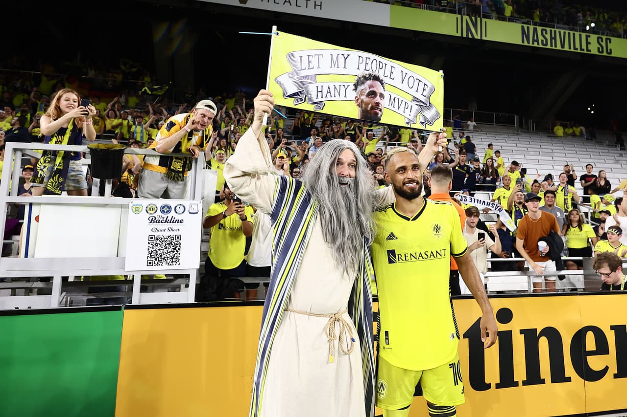 El alemán fue reconocido por su afición, mientras Nashville SC trepó a la cuarta posición de la Conferencia Oeste.
<br>