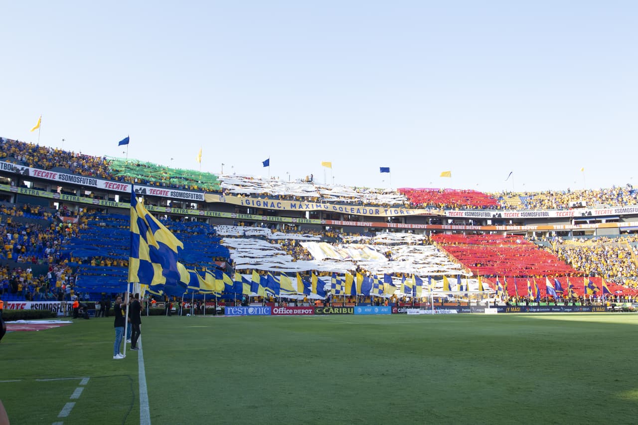 Impecable y asombroso. El estadio Universitario se declaraba listo para ver a André-Pierre en acción. André-Pierre Gignac tuvo una noche completa tras marcar hat-trick en el triunfo de Tigres sobre Necaxa.