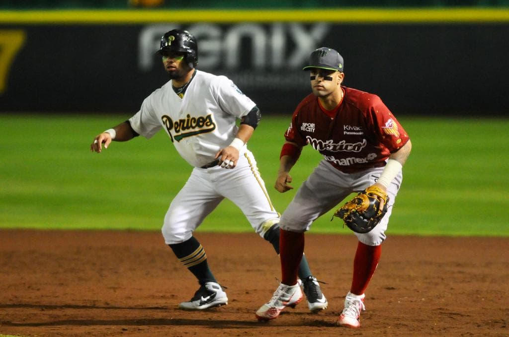 Diablos Rojos despluma a los Pericos