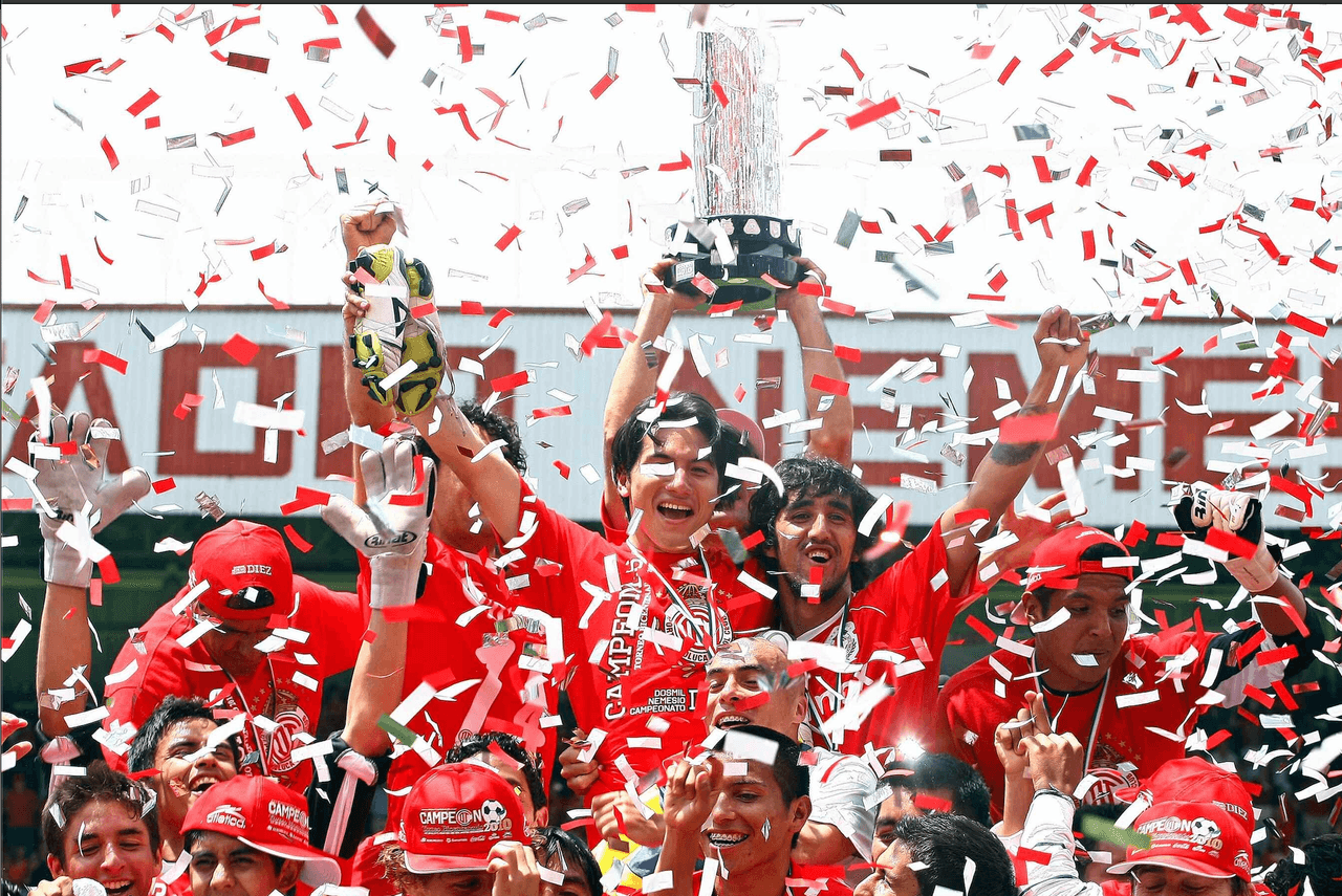 <b>Temporada 2002-2003 </b>
<br>Toluca campeón con 74 puntos