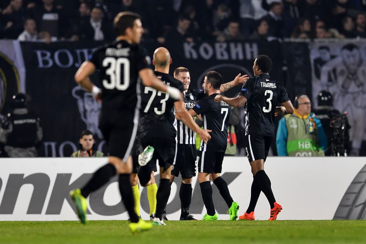 Partizan 2-0 Skenderbeu: el equipo serbio llegó a 5 puntos y se puso segundo en el grupo B, por debajo del Dynamo Kiev que tiene 10.