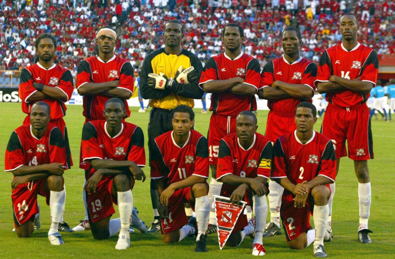 El once titular de Trinidad y Tobago: Kelvin Jack, Brent Sancho, Marvin Andrews, Dennis Lawrence, Arnold Dwarika, Angus Eve, Brent Rahim, Stern John, Kenwyne Jones, Errol McFarlane, Marlon Rojas.