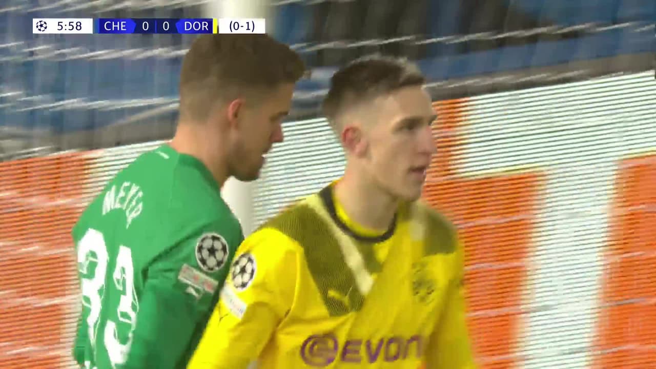 ¡TIRO ATAJADO! disparo por João Félix.