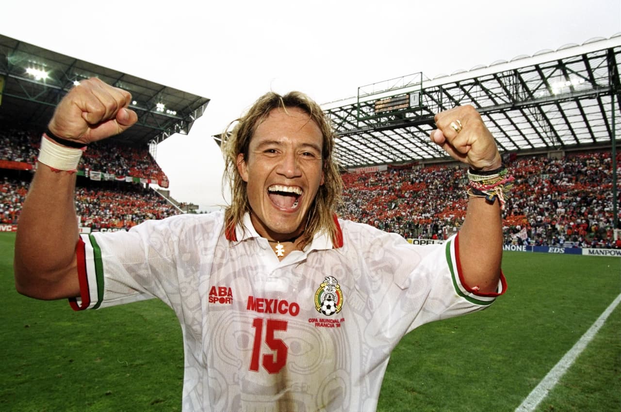 Junto a Hugo, otro ícono mexicano es Luis 'Matador' Hernández, un asiduo en la saga FIFA.