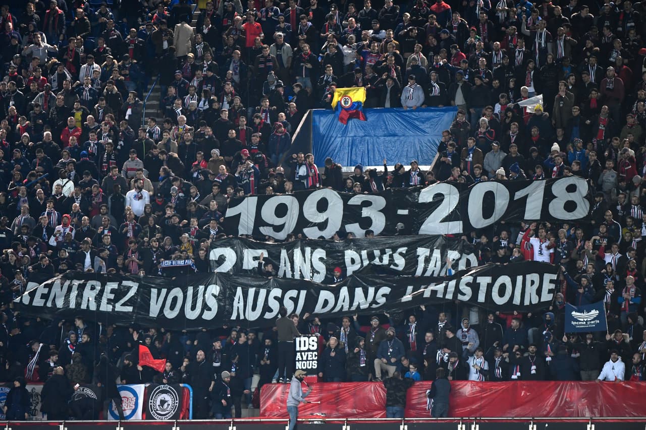 Los fanáticos le mandaron un mensaje a sus jugadores esperando el milagro.