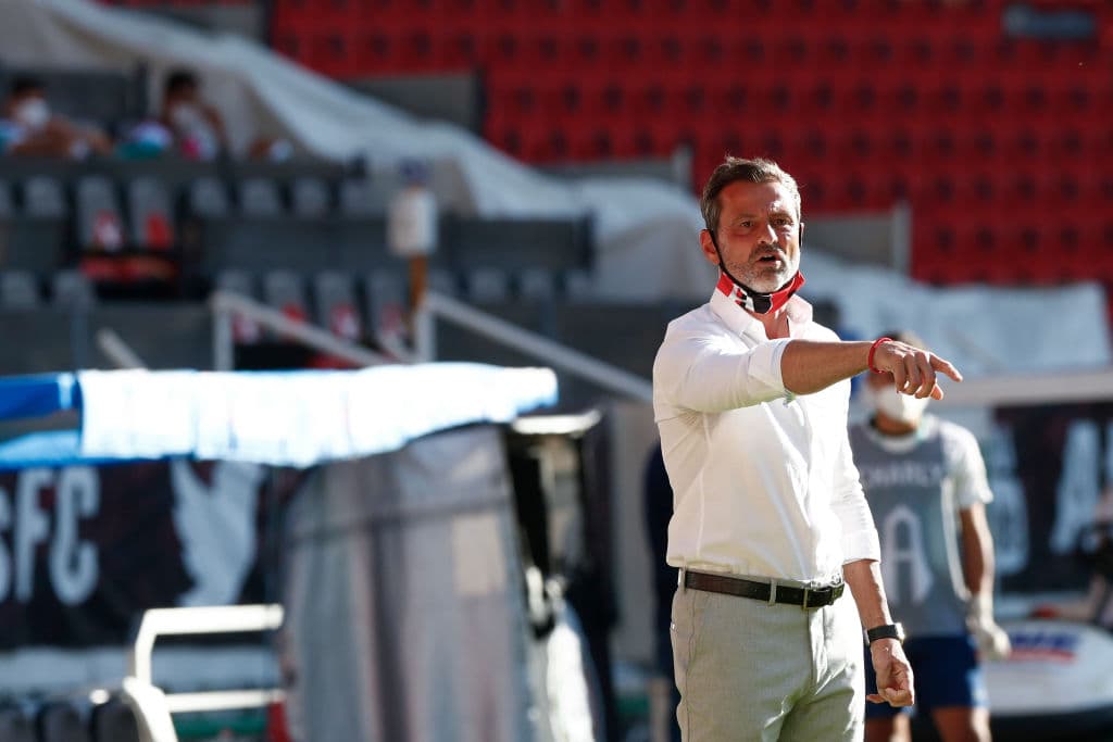 Campos Chagoya marcó desde los 10’ de juego el primer tanto del partido. En el último suspiro, Herrera (90+4’) marcó el primer gol de los rojinegros en la competición. Los laguneros llegaron a 9 puntos y Atlas comparte el sótano con Pachuca con 2 unidades. En la J6, los rojinegros visitarán a los Tuzos y Santos recibirá a los Rayados.