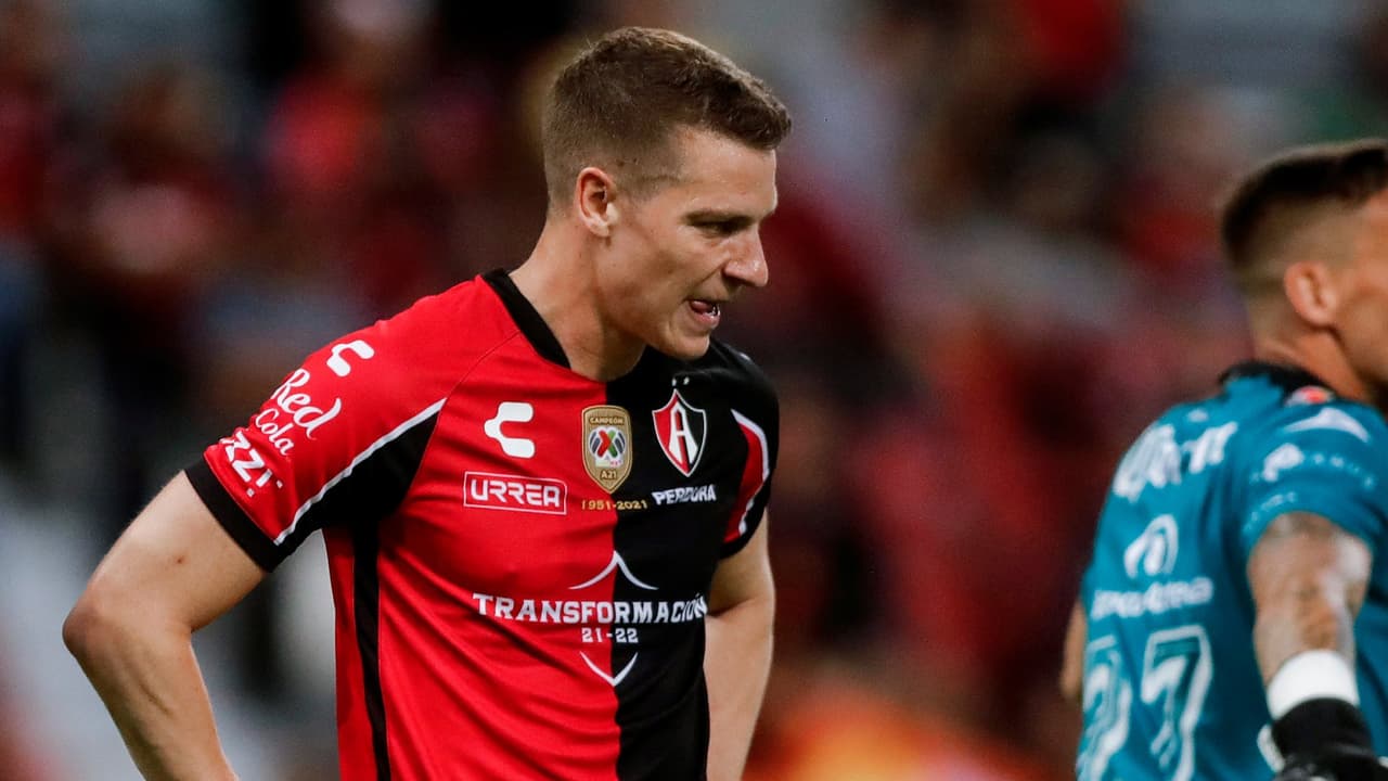 Julio Furch reconoce que físicamente no puede completar los 90 minutos