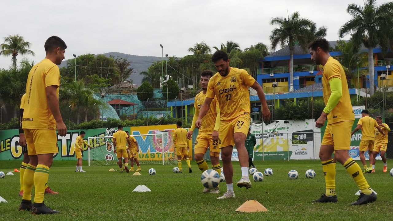 Landín es estrella en Guatemala y va por el Comunicaciones