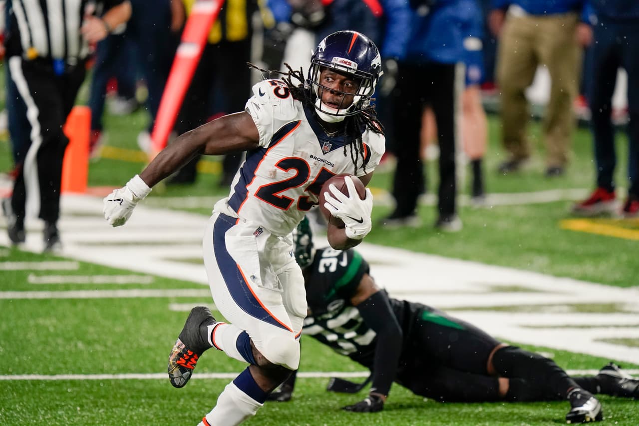 Denver sufre, pero logra imponerse 37-28 en su visita a los New York Jets, Melvin Gordon supero la 100 yardas por tierra y anotó dos touchdowns.