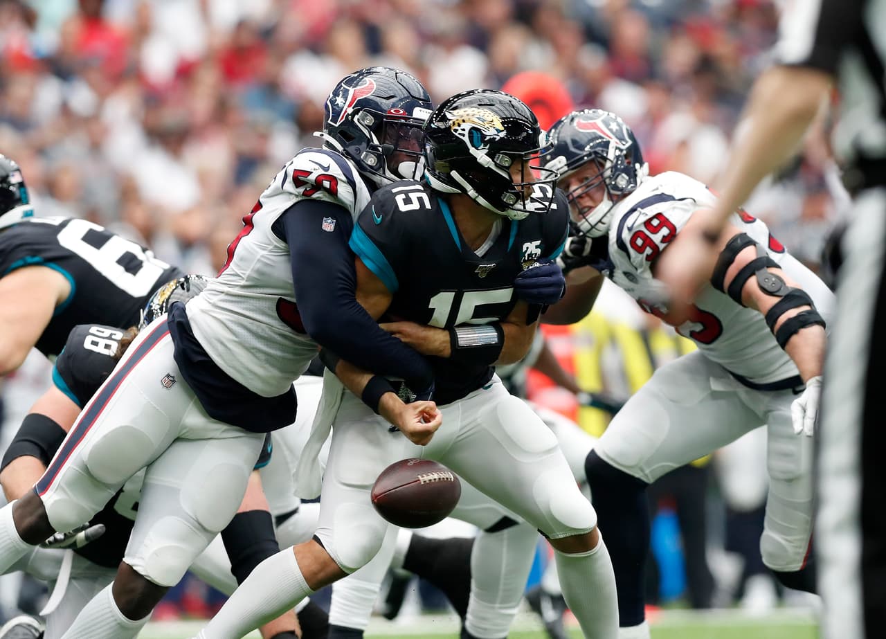 <b>Whitney Mercilus</b> fue seleccionado como el mejor defensivo en la Conferencia Americana. Logró dos tacleadas, una asistencia y dos capturas al QB.