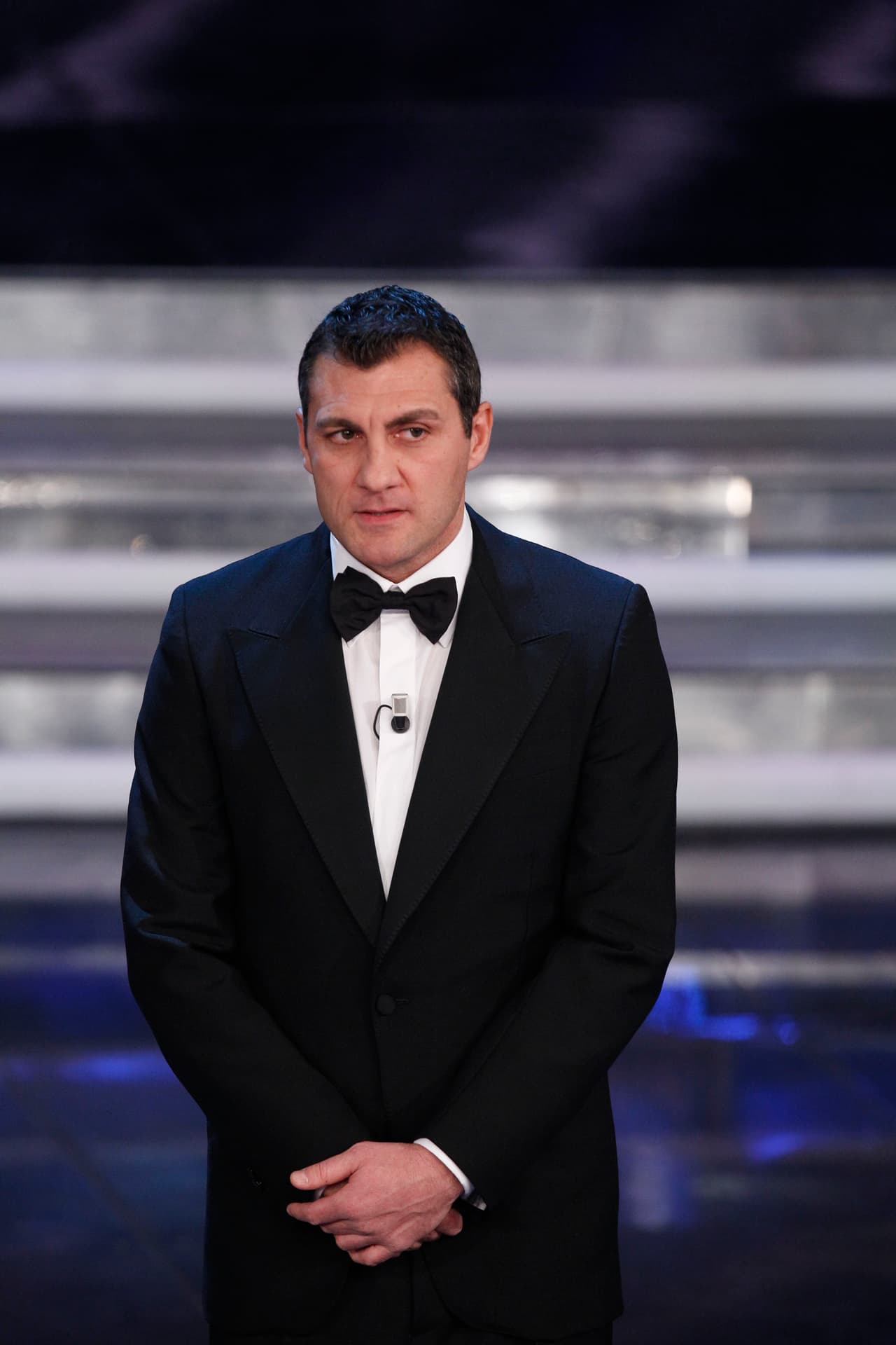 A sus 45 años, Vieri se convirtió en uno de los DJ de moda en Italia, que a pesar de haber debutado con su grupo 'Bobo' en el pasado octubre ya está agendado en varias discotecas de su país.