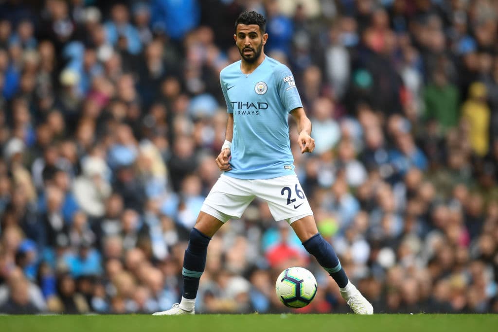 Mediocampista: Riyad Mahrez (78.6 millones de dólares del Leicester City al Manchester City)
