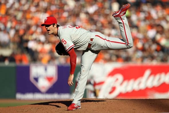 Hamels lanzó para ganar, pero sus compañeros fueron atados por el picheto de Cain.
