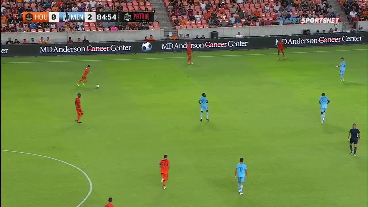 Derechazo letal de Fafá consigue el descuento para el Dynamo en casa