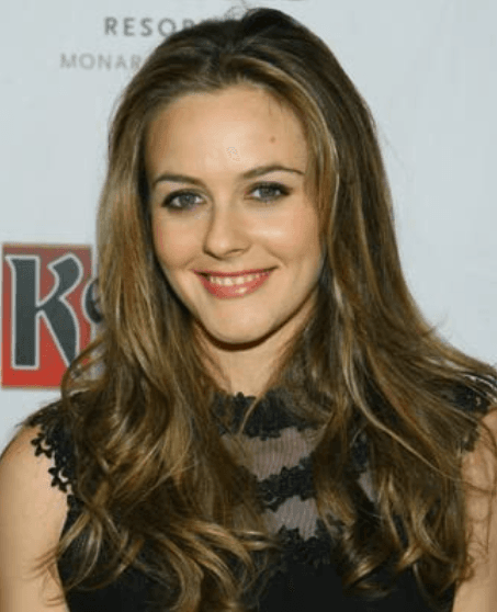 Durante este tiempo, Silverstone salía con el actor Benicio del Toro.