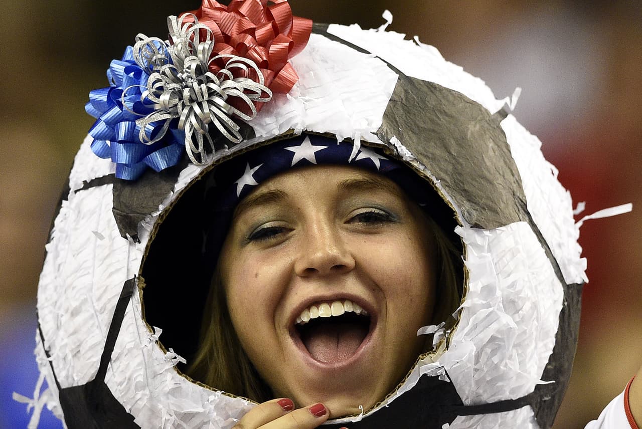 El inicio de la Copa Oro está a la vuelta de la esquina y si todavía no tienes idea de cómo preparate para apoyar a tu equipo aquí algunas sugerencias de maquillaje y vestimenta adecuada para un verdadero hincha.