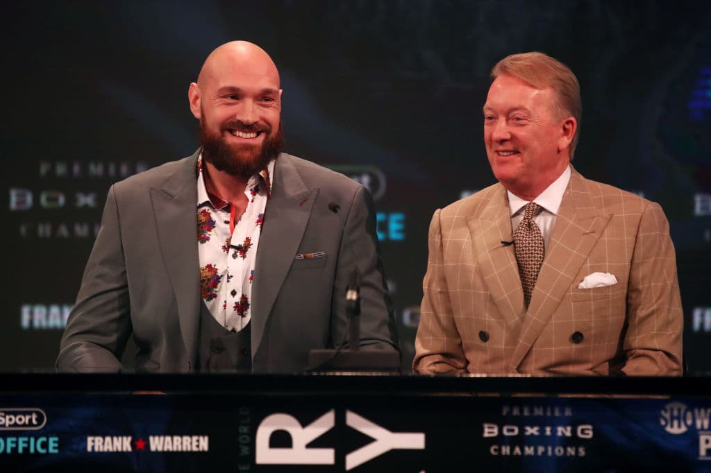 Por el otro lado, el 'Gypsy King' estuvo acompañado de Frank Warren, quien trabaja con Fury desde su regreso a los encordados hace unos meses tras una pausa de dos años.
