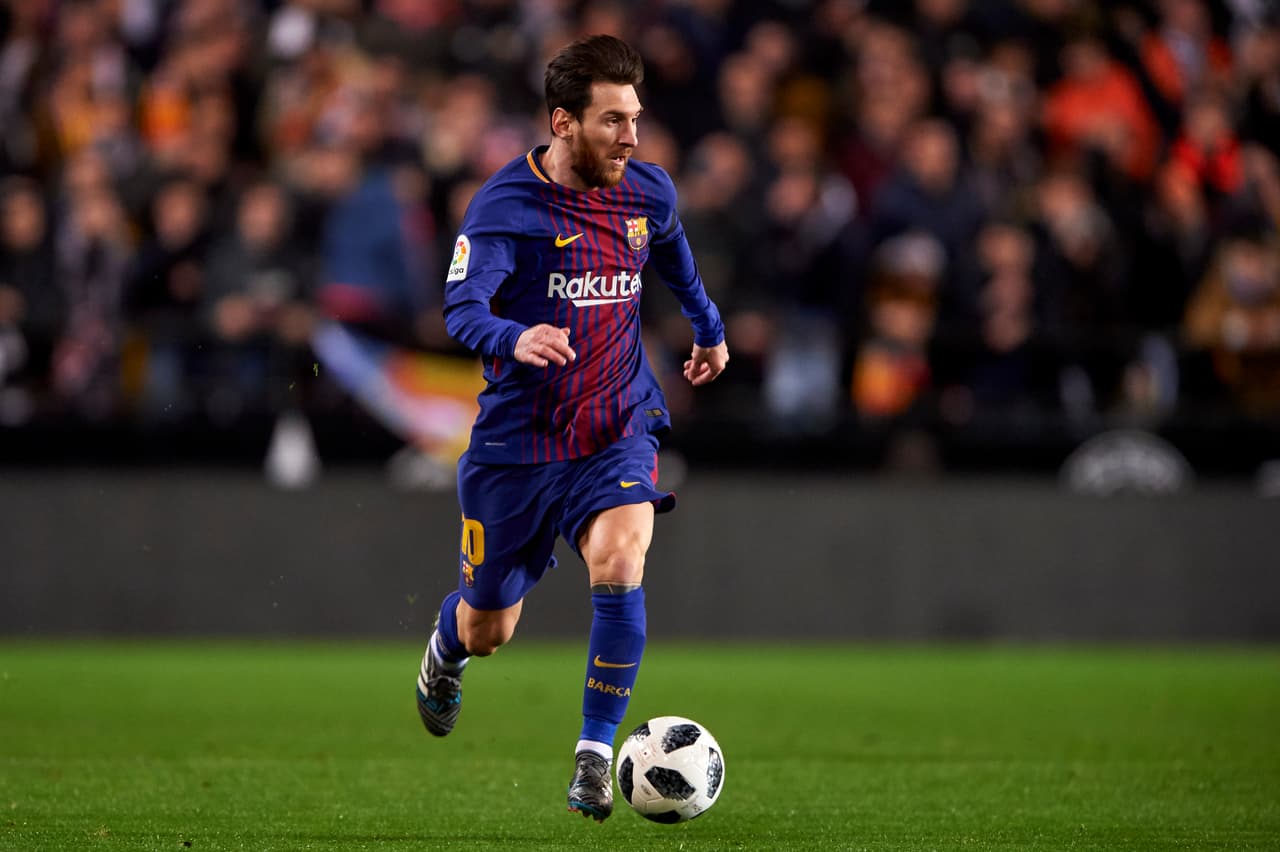 El segundo tiempo tuvo de nuevo el protagonismo de Barcelona, como siempre con el liderazgo de Messi.