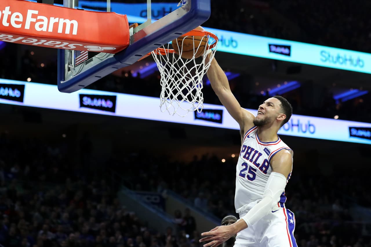 Ben Simmons terminó con 19 puntos, 17 rebotes y 14 asistencias.