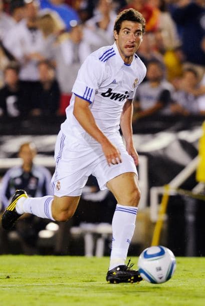 Goles y más goles es la carta de presentación de Gonzalo Higuaín, quien en las últimas campañas se ha quedado cerca del 'Pichichi', pero en este torneo espera afinar mejor su puntería para así responder a la confianza que le dio el Madrid.