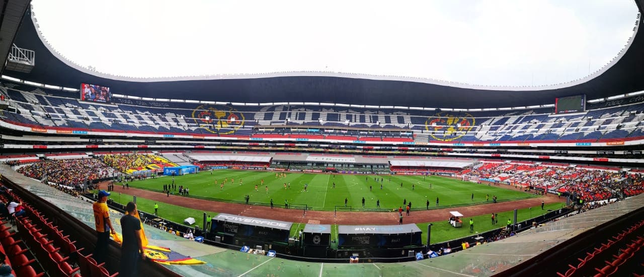 En el Estadio Azteca se vive la antesala de la Semifinal de la Liga MX Femenil Clausura 2019 entre América y Tigres.
