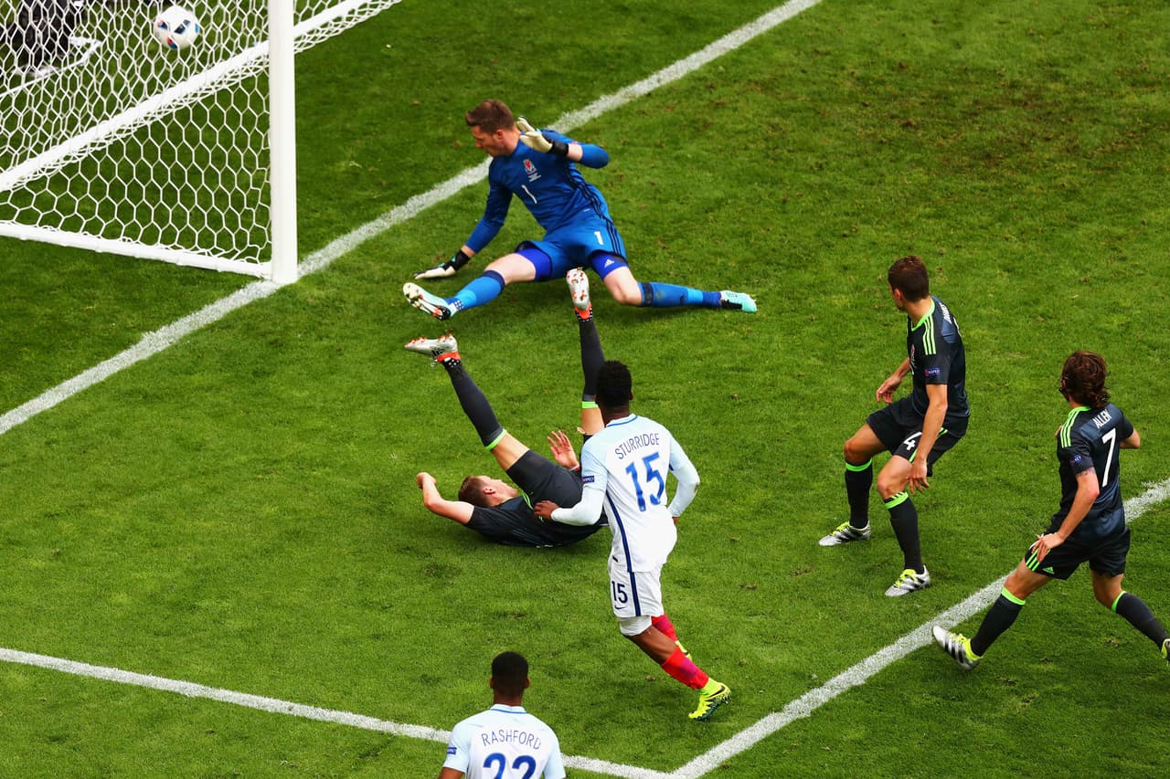Y cuando parecía que este juego quedaría empatado, en tiempo de alargue Daniel Sturridge le dio la victoria a Inglaterra y dejó con lágrimas en los ojos a su destacado rival.
