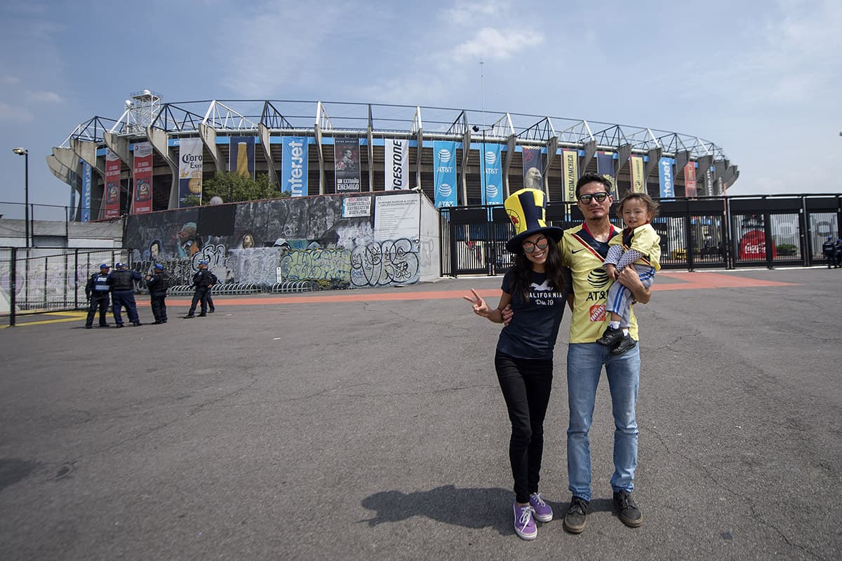 Foto de accion del partido America vs Guadalajara correspondiente a la jornada 11 del torneo Apertura 2018 de la Liga BBVA Bancomer realizado en el estadio Azteca. Action photo of the America vs Guadalajara game corresponding to day 11 of the 2018 Apertura tournament of the BBVA Bancomer League held at the Azteca stadium. EN LA FOTO: