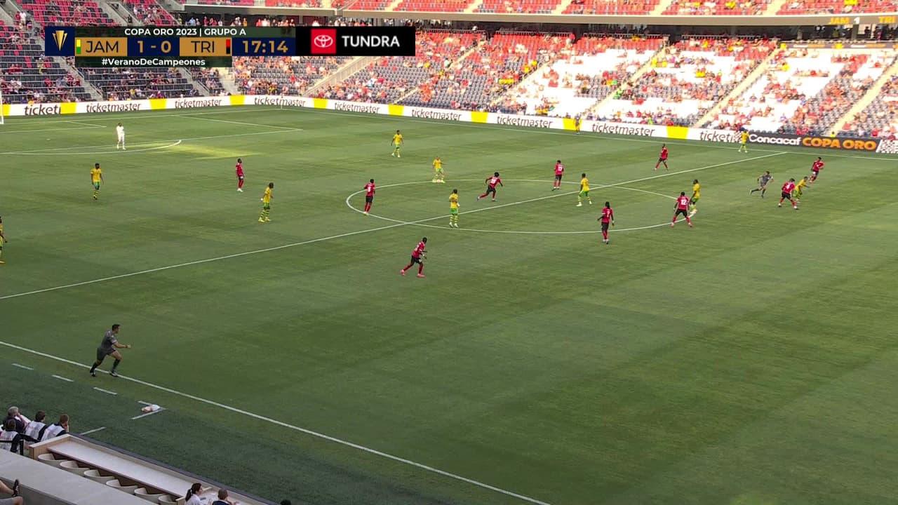 ¡GOL!  anota para Jamaica. Leon Bailey
