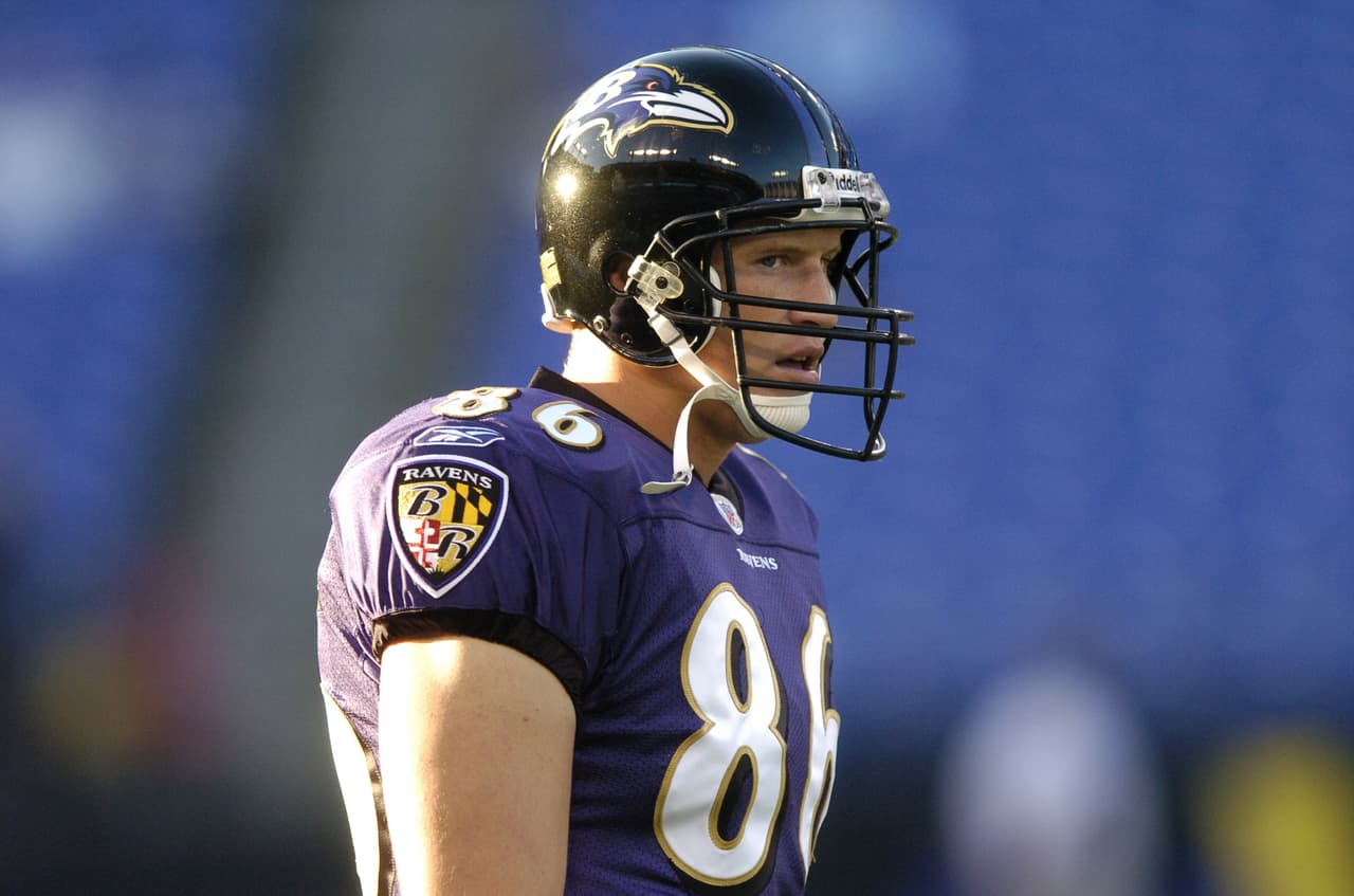 BALTIMORE, MD - AUGUST 11: Baltimore Raven Todd Heap #86 looks on before play against the New York Giants August 11, 2006 at M&T Bank Stadium in Baltimore, Maryland. (Photo by Greg Fiume/Getty Images)
