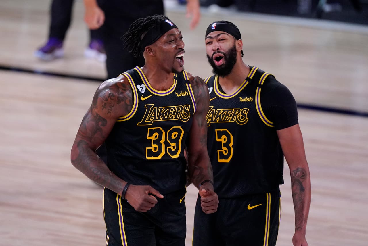 Anthony Davies anota 31 puntos y encesta la canasta que le da el triunfo a los Lakers 103-105 sobre los Denver Nuggets.