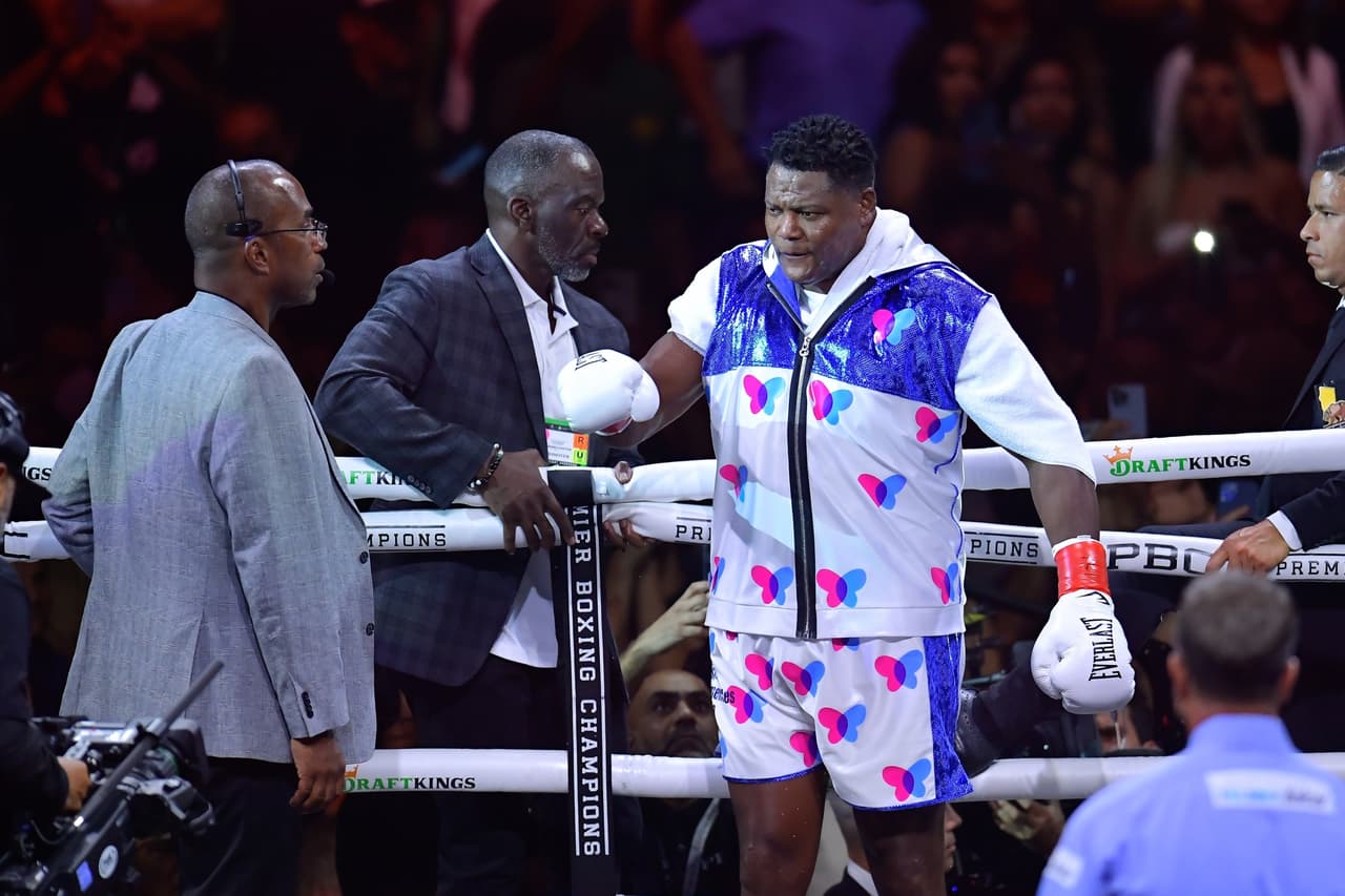 En una pelea llena de emociones Andy Ruíz logró derrotar a Luís Ortíz, quien aguantó pese a caer tres veces a la lona.
