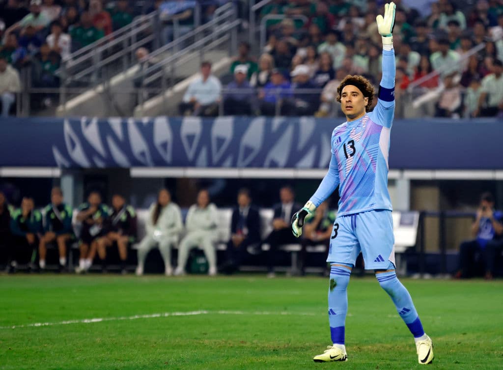 El guardameta está buscando su sexto llamado a una Copa del Mundo y parece que se le acaba el tiempo para ello, aunque se sabe que si recupera su nivel es uno de los favoritos de Javier Aqguirre.
