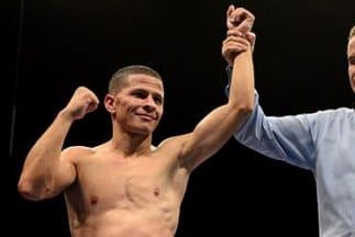 McJoe Arroyo contra Arthur Villanueva por el título súper mosca FIB