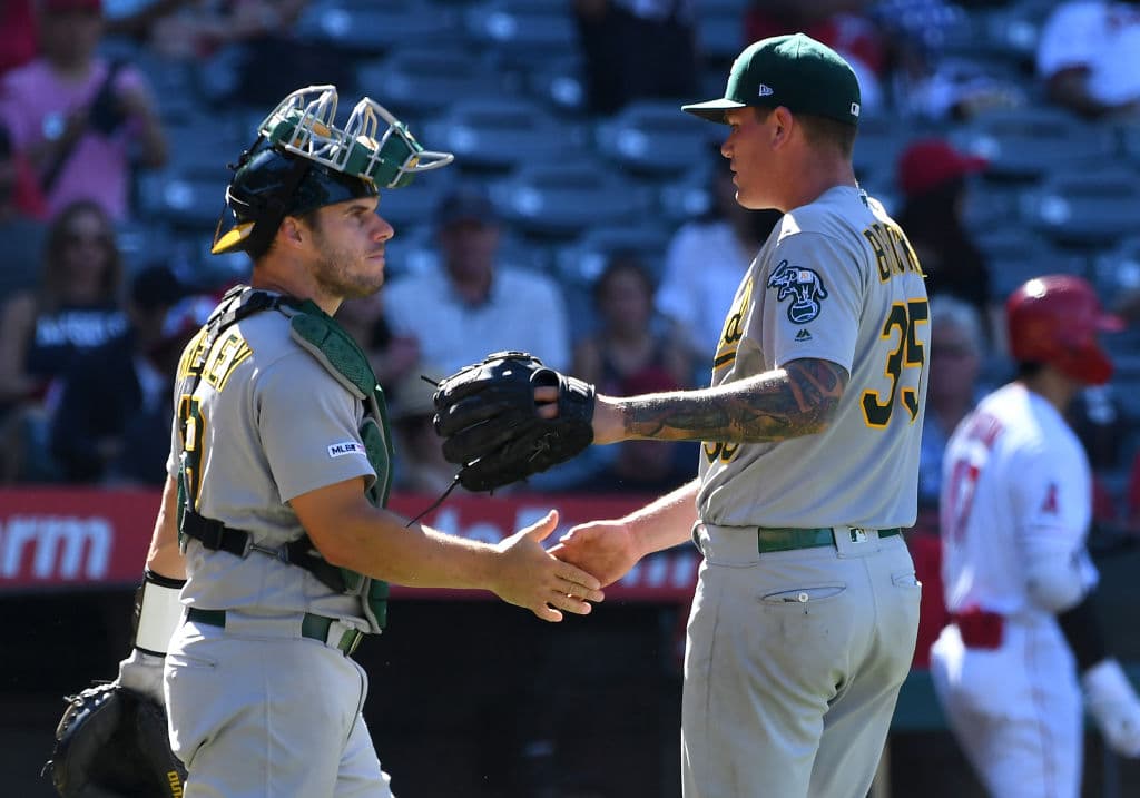 Con la victoria los Oakland Athletics llegan a marca de 46-39, mientras que los Los Angeles Angels se quedan en 42-43.