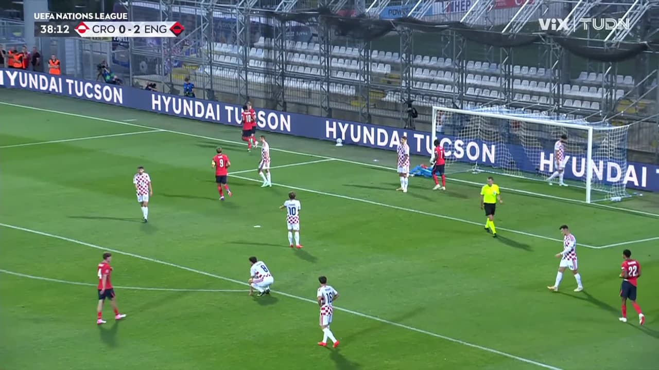 ¡Inglaterra está imparable! Gordon marca el tercero y ya es goleada ante Croacia