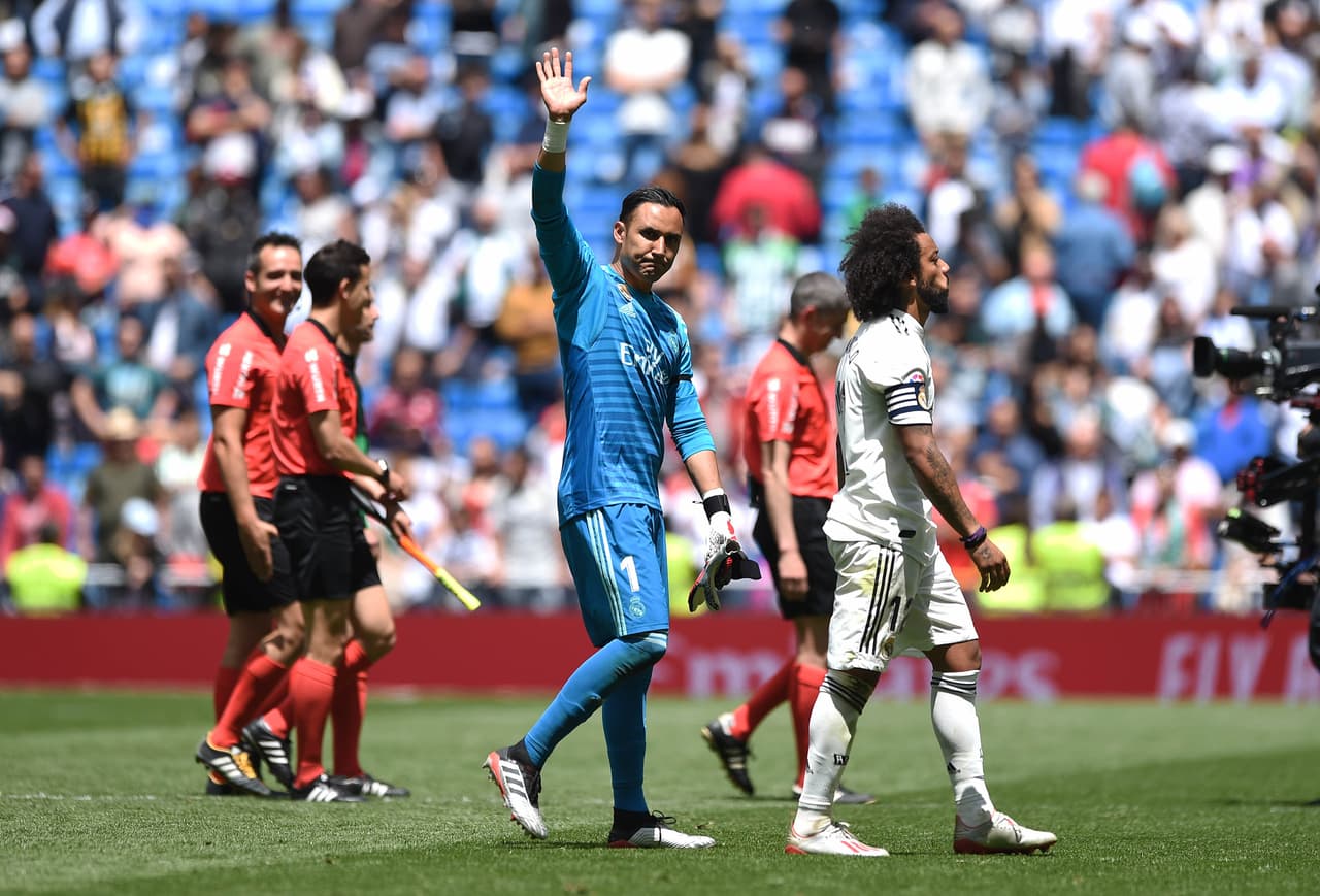 Keylor Navas tuvo acción en su último partido y en su despedida mostró compromiso a pesar de la derrota. La nostalgia fue evidente en un ciclo cerrado con el equipo, del que se va como ídolo.