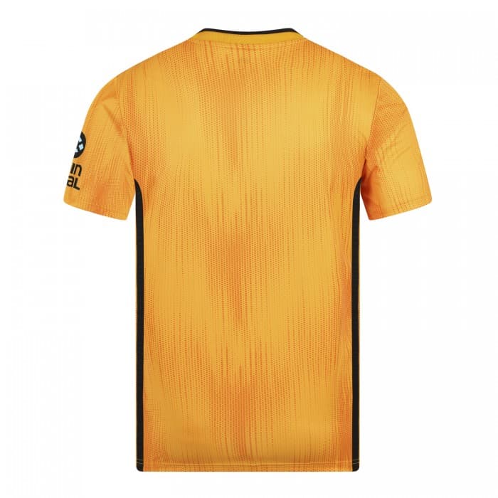 Después de una primera temporada sorprendente, Raúl Jiménez y los Wolves ya tienen nuevo jersey local para el siguiente curso en el que no solo piensan en mantener la categoría, sino en meterse en los torneos europeos.